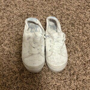 Roxy Lace Sneakers Size 1 White Tie Closure Flats Casual Neutral Spring Summer